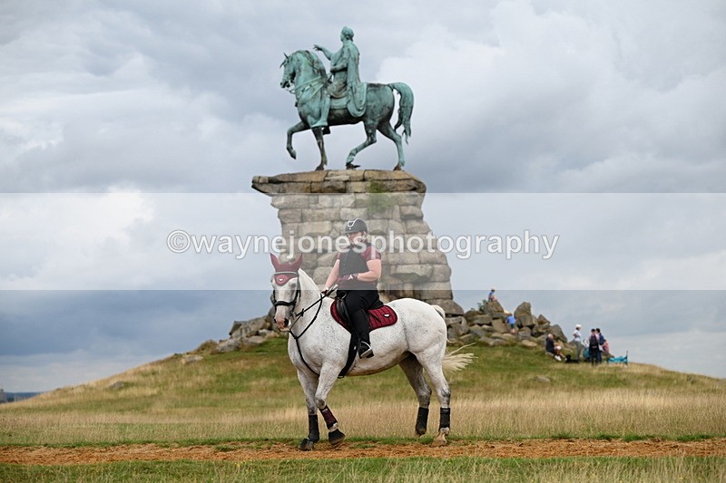 DSC_4928 - Time at Statue 11:10 to 11:42