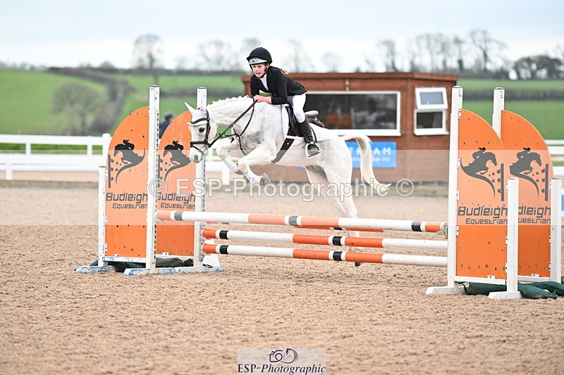 240309A-102942-00104 - Cls 1 Pony Intro 70cm