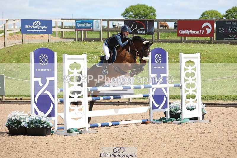 250504-125000-02618 - Cls 5 Pony Foxhunter and 1.10m Open