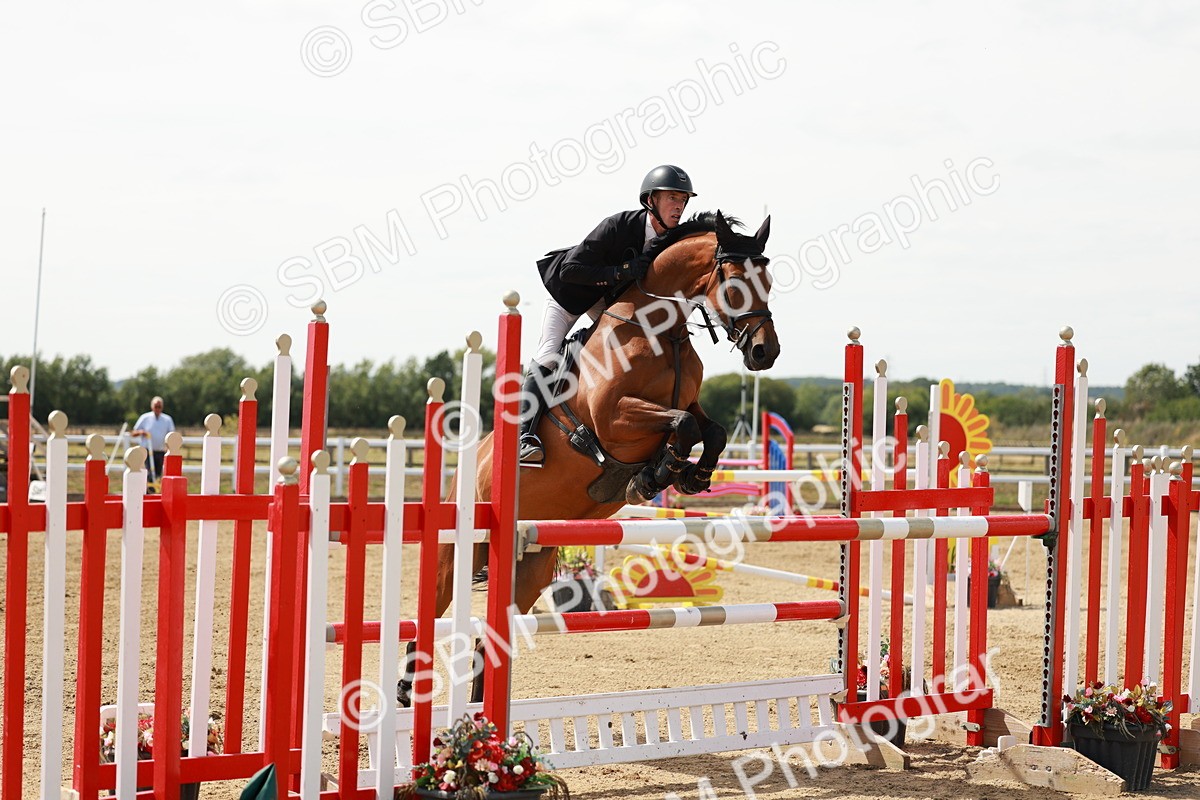 SBM_007922 - Class 4 - Senior Foxhunter - 1.20m Open