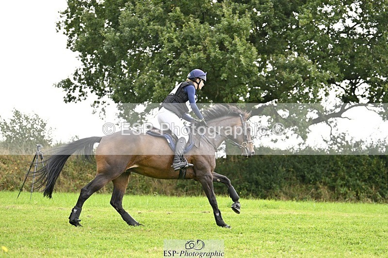 240831A-114826-01670 - 151-Olivia.Fox-Pitt-VIOLETTA.II