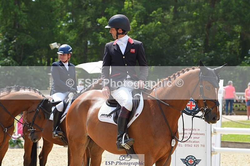 230528-133322-15999 - 3* Presentations