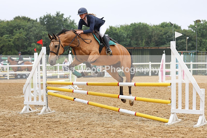 3E7A5290 - Class 4: Senior British Novice/90cm open