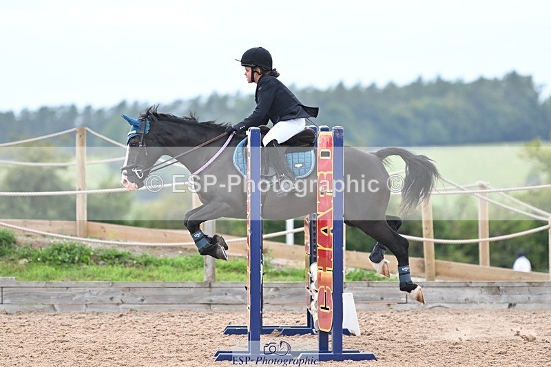 240813-155810-00122 - Clear round & 60cm
