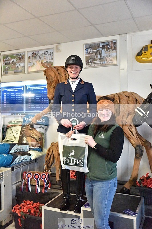 250214-130814-00351 - Freestyle Medium Silver Presentation