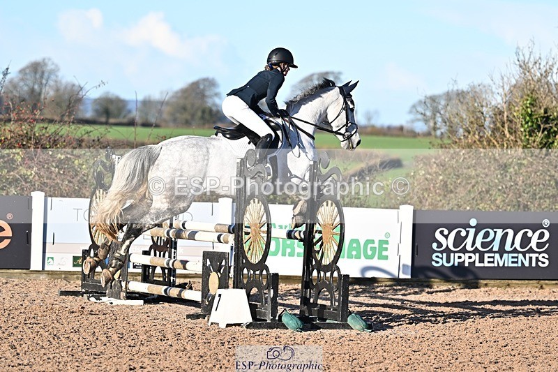 251203-101234-00086 - Cls 1 British Novice and 90cm Open