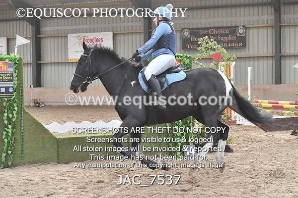 JAC_7537 - Class 3 Arena Eventing BE70 0.70m