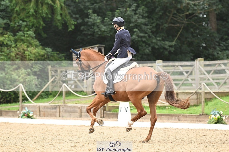 240811-114559-05598 - 253-Pauline.Jaggs-Emilio.Onneke