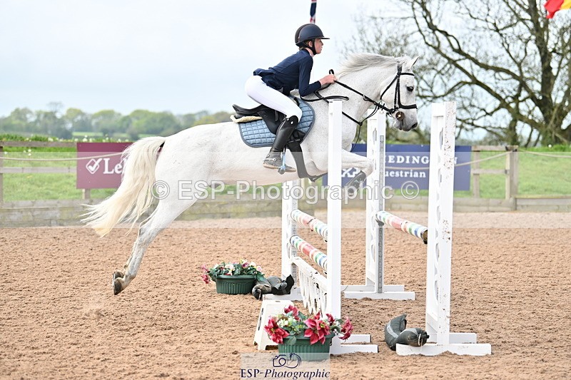 240506A-110403-08387 - Cls 3  Pony Discovery & 90cm Open