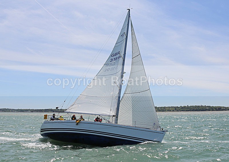 130601 GBR3189L WT7A0341 - ROUND THE ISLAND RACE - 1st June 2013