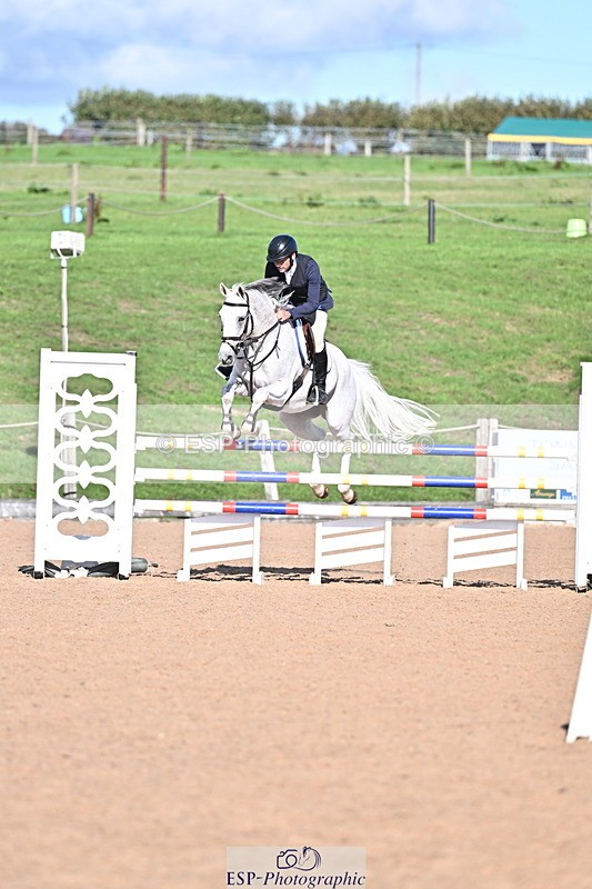 260923B-154948-01058 - Cls 06 Snr Fox & 1.20m Open