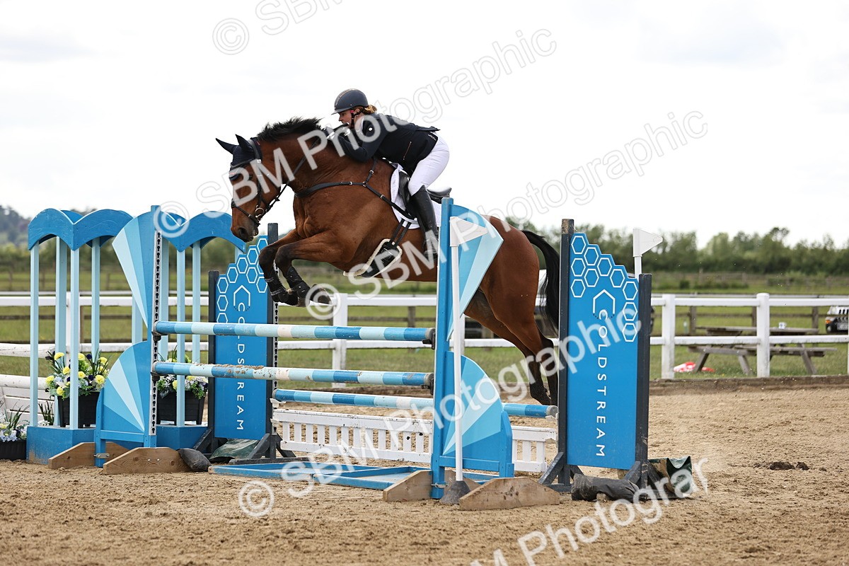 SBM_003471 - Class 11 - Senior Newcomers - 1.10m