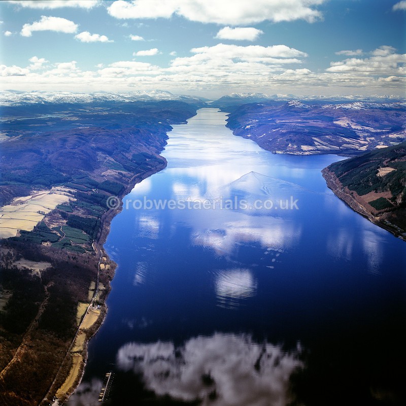 aerial pictures of Scotland Scotlands Lochs Glens Rivers fault line