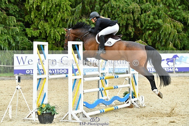 230712-181116-25702 - Cls 57 Newcomers & 1.10m Open