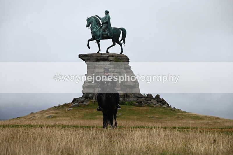 DSC_2169 - Time at Statue 12:13 to 12:32
