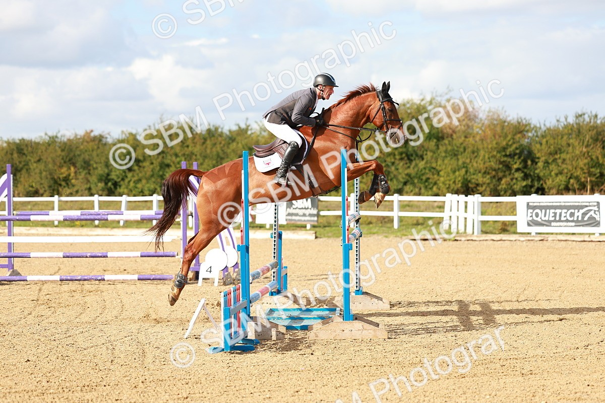SBM_001932 - Class 5 - Senior Foxhunter - 1.20m