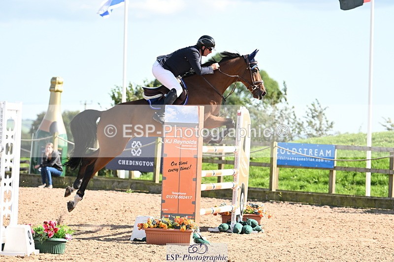 240913A-151106-05027 - Cls 17 National 1.30m Open