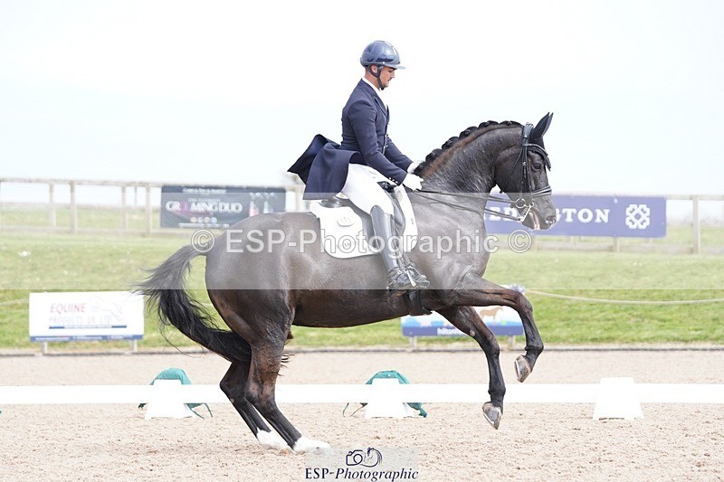 250403-141434-02888 - 022-Jezz.Palmer-Romanno.Weltino
