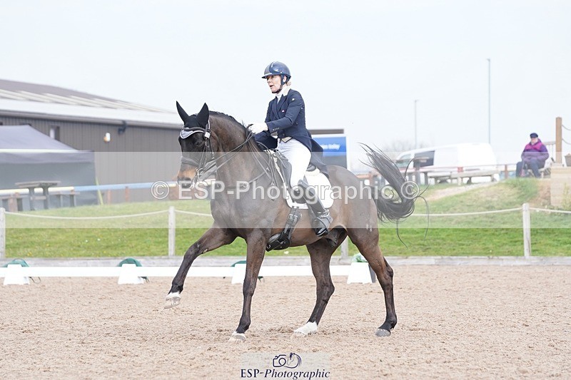 250403-104408-00780 - 018-Louise.Davison-Quamperfect