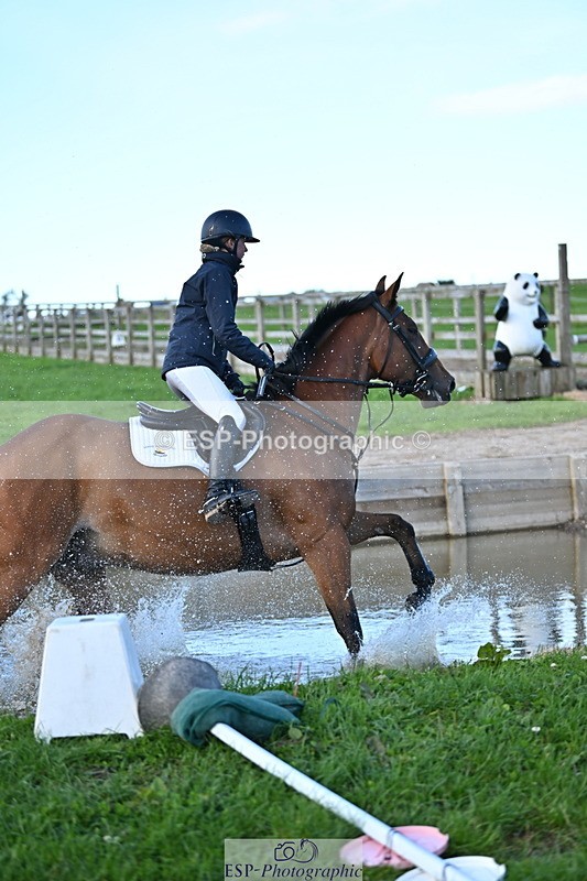 240912A-172444-02721 - Cls 7 Snr 90cm Open Speed Derby