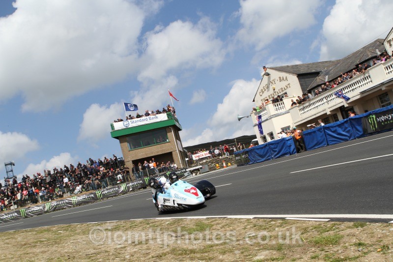 John Holden / Andrew Winkle LCR / Silicone Engineering/Barnes Racing - Sure Sidecar Race 1