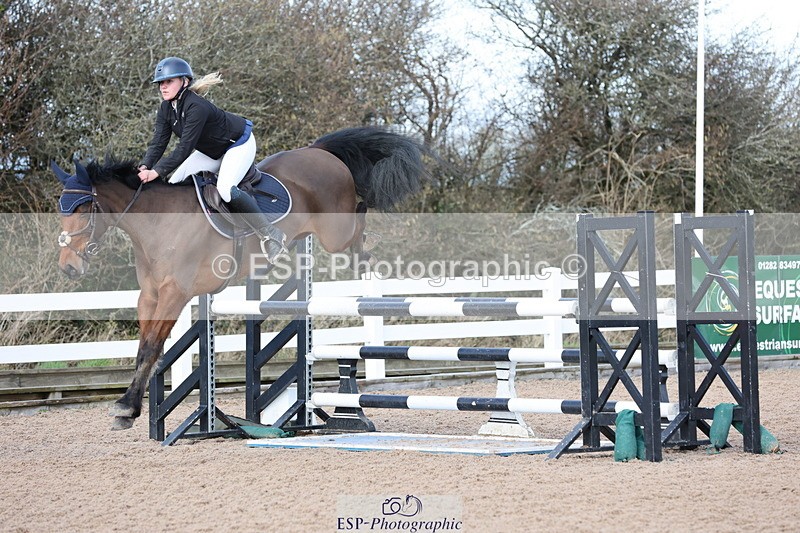 240223A-115124-00966 - Cls 4 Snr 1.05m Open