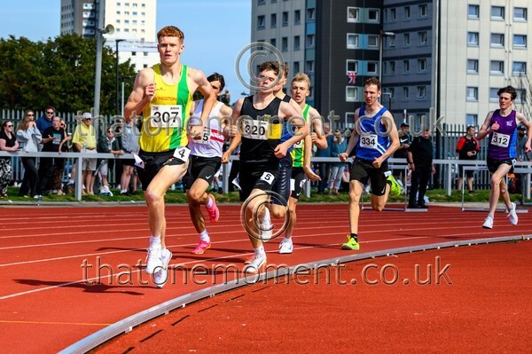 Age25SAT-915811 - Track Male