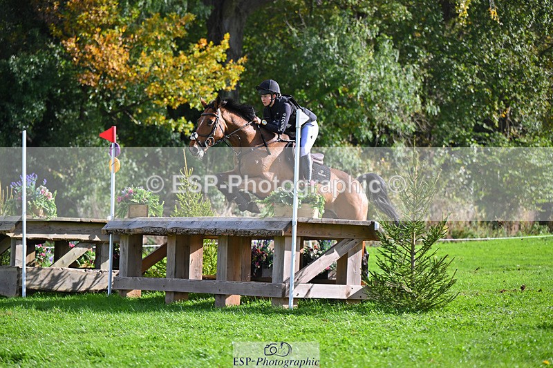 241025-123102-08240 - 102-Holly.Morris-ROYALE.LOUIS