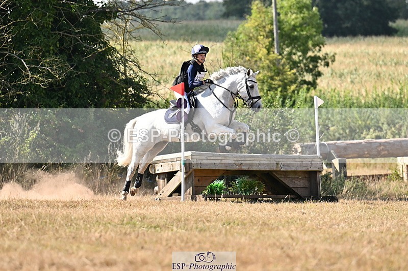 250824A-155347-39349 - 2134-Amelie.Perceval-Tulira.Oldtown