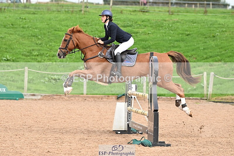 240908A-134145-04067 - Cls 15 U21 Intro 90cm-1.00m  Team Comp