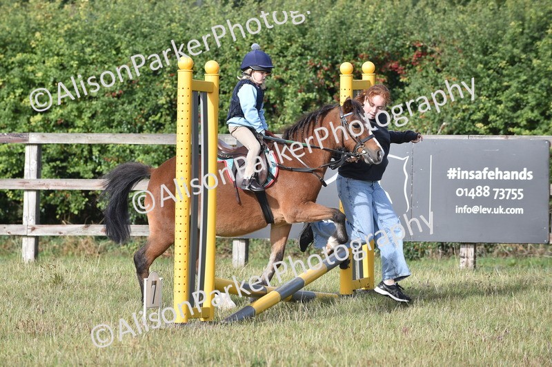 20250831-0286 - Class 6 - Minimus Jumping 30cm