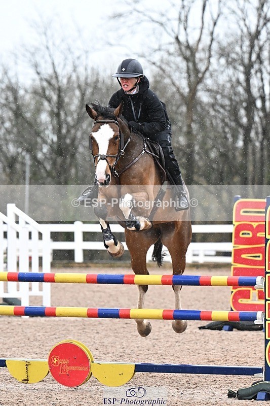 251205-123426-00497 - Cls 7 Snr Newcomers and 1.10m