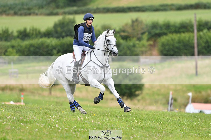 240804-131000-13703 - 455-Nicola_Horsley-Gubbins-RATHNAGREW_GREY_TEX