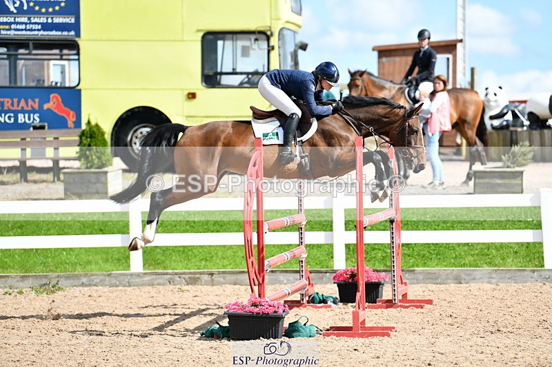 240913A-142406-04710 - Cls 24 1.05m Amateur Qualifier