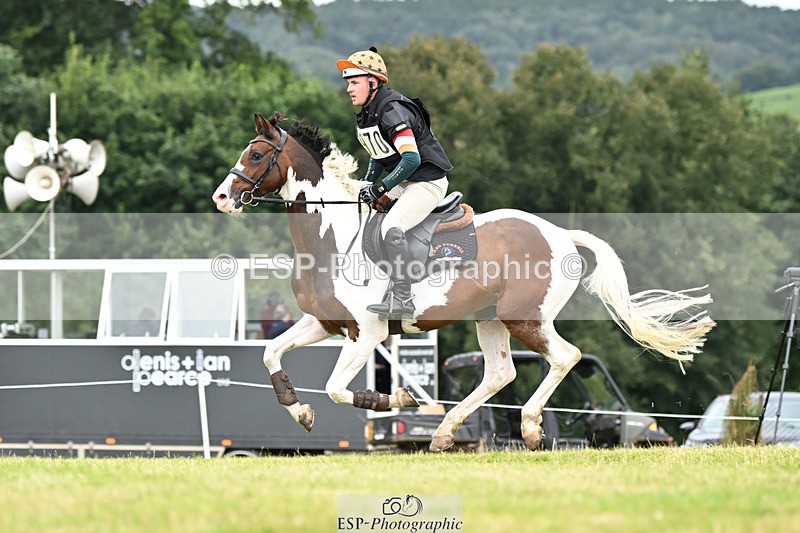 240825X-172705-37520 - 80cm XC 16.30 to 17.30