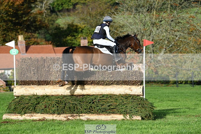 251024A-152601-14752 - C-239-Ellie.Townend