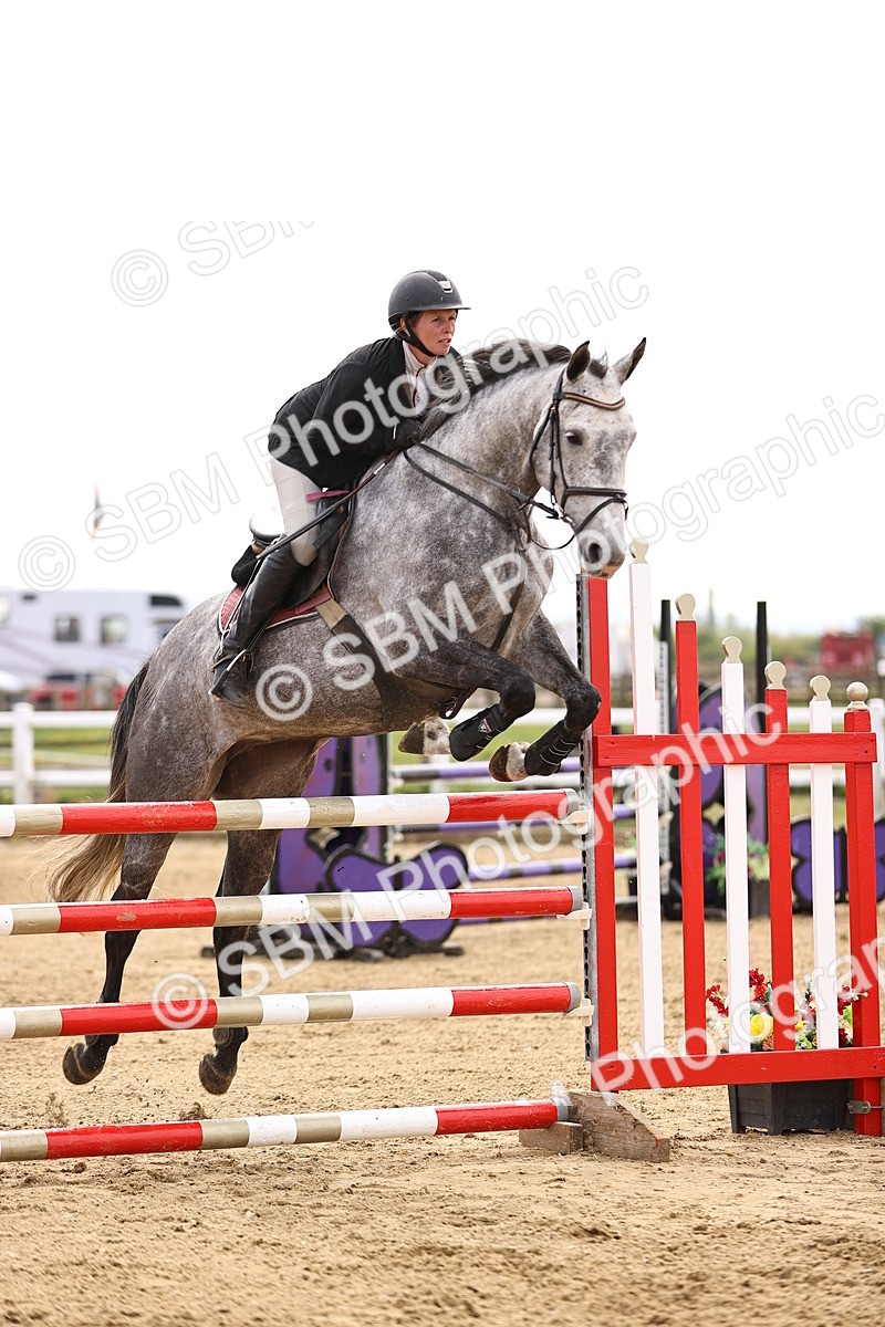 SBM_002473 - Class 11 - Senior newcomers - 1.10m