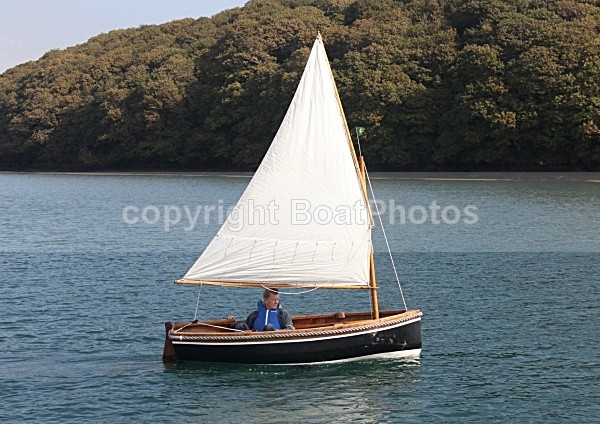 090927 SALCOMBE SAIL BOAT IMG_9242 - Sailboats - monohull