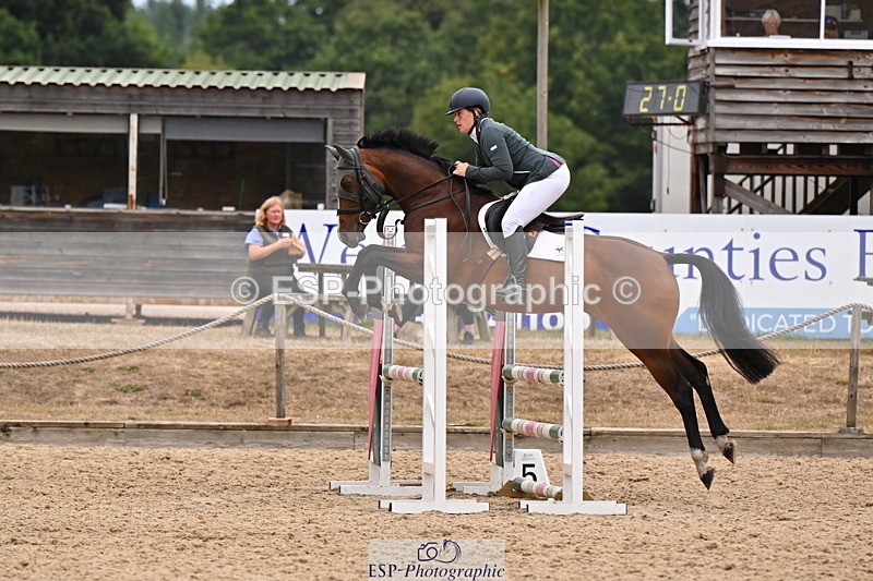 250817A-110423-03999 - Cls 16 Snr British Novice