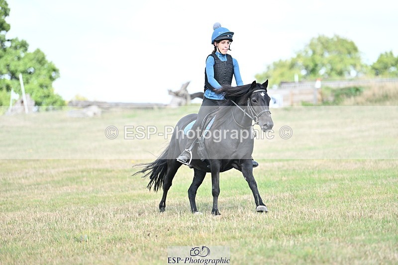 250821B-103039-00134 - Group B - Danielle