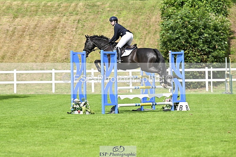 250613A-105144-00605 - Cls 1 Snr Newcomers and 1.10m Open