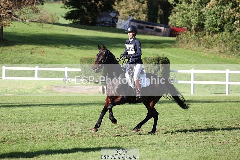 231022-151650-29706 - 502-REBEL.ON.THE.RUN-Ida.Strandberg-TrotUp+SJ