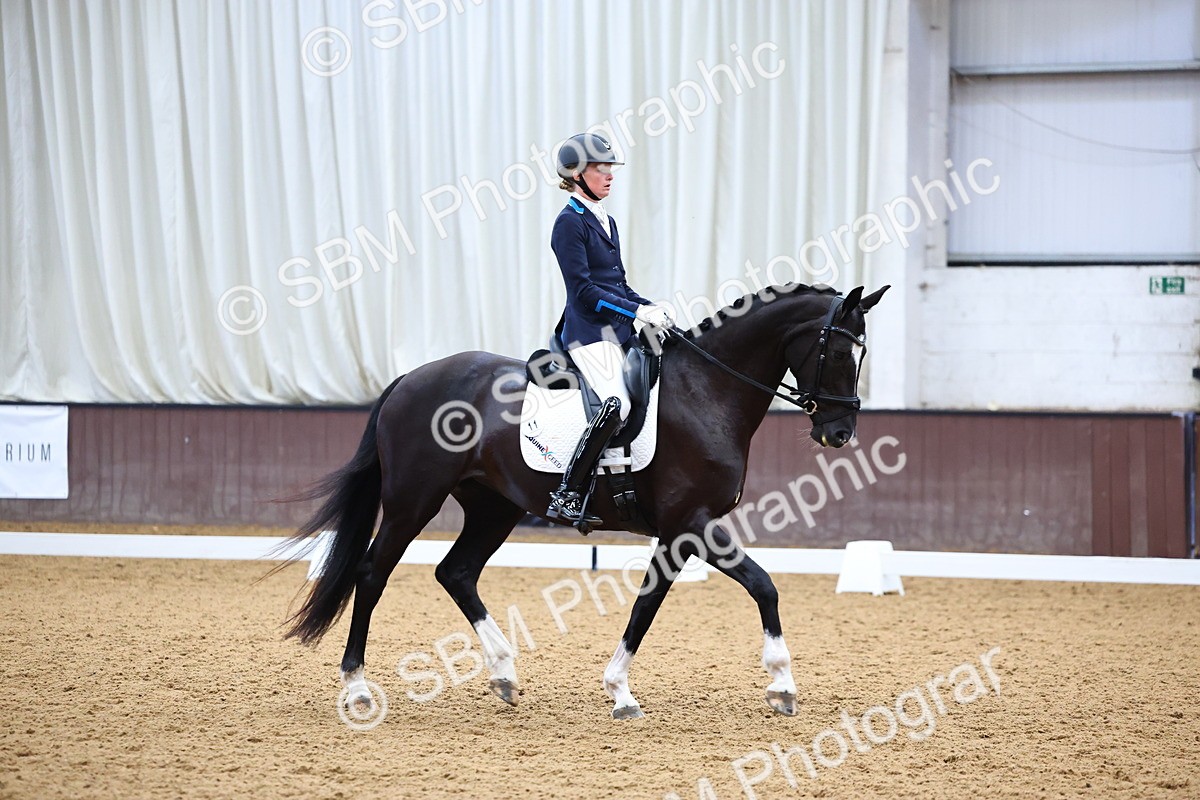 SBM_006065 - Class 5 - Novice 6 - 10.47-11.43