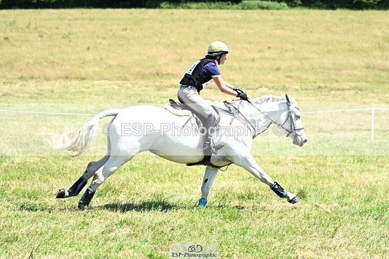 240629X-144310-4343 - 222-Kate_Jupp-CARROWNURLAUR_PRIDE