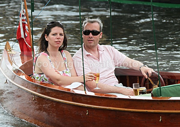 100702 PAGAN IMG_9460 - HENLEY REGATTA - FRIDAY 2nd JULY 2010