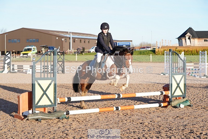 250125-100726-00895 - Clear Round 40cm and 50cm