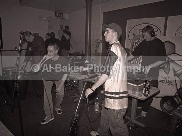 24 mindbomb - Style Warz (the 4 elements) @ elemental 01.12.99