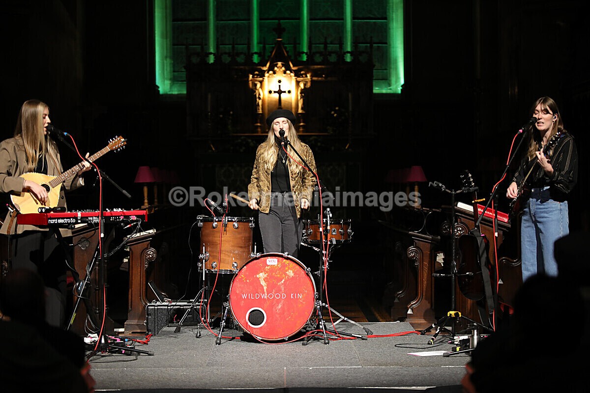 FOLK N BLUES-683 - FOLK and BLUES SEPT 2022