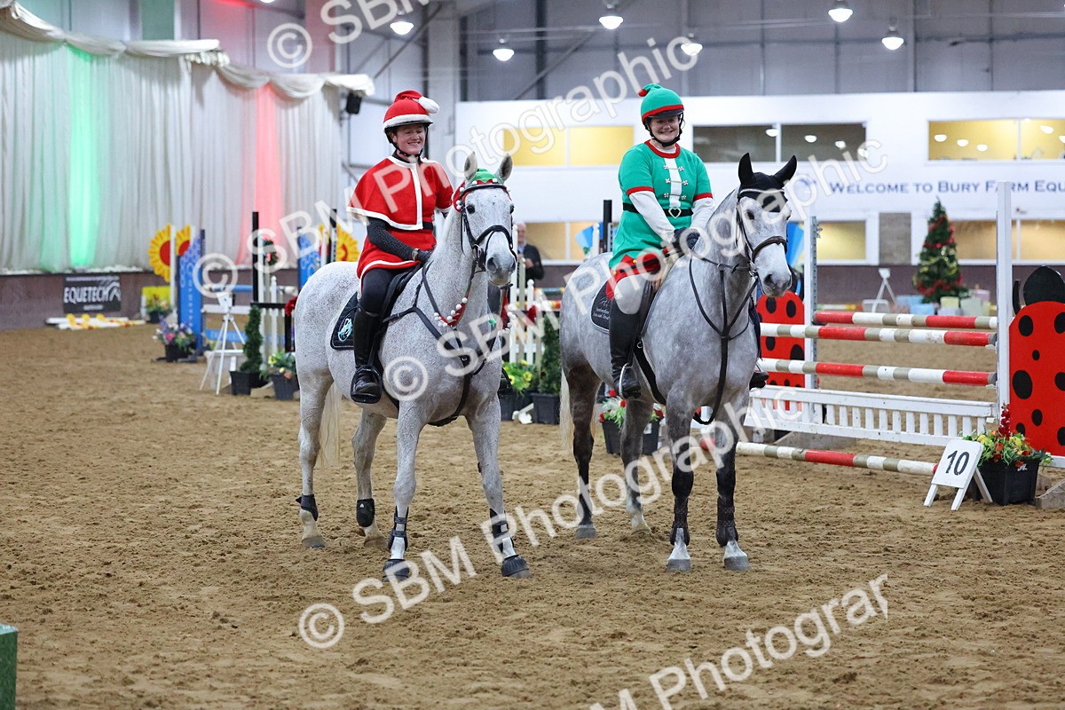 SBM_004345 - Class 20 - Pairs Relay Jumping 1.10m