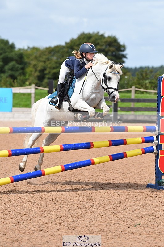 230716A-110136-02195 - Cls 36b Scope 138cm Graham Heath